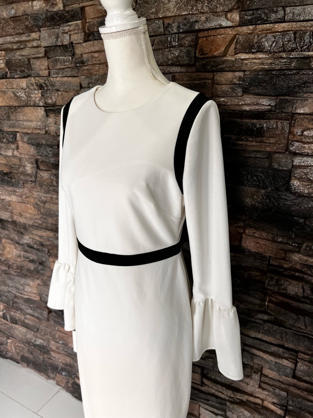 Calvin Klein Cream Dress with Black Trim - Picture 5 of 10